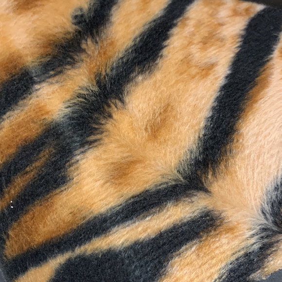 Demonia Poison - Picture 3 of 4